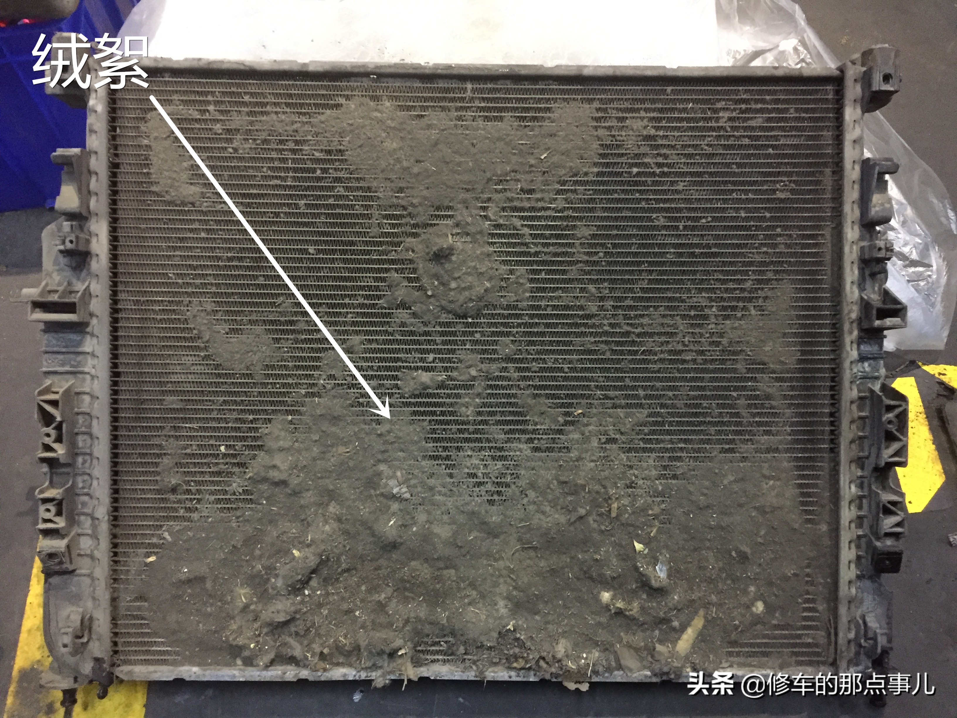 奔驰ml维修保养,奔驰ml水箱免拆清洗视频