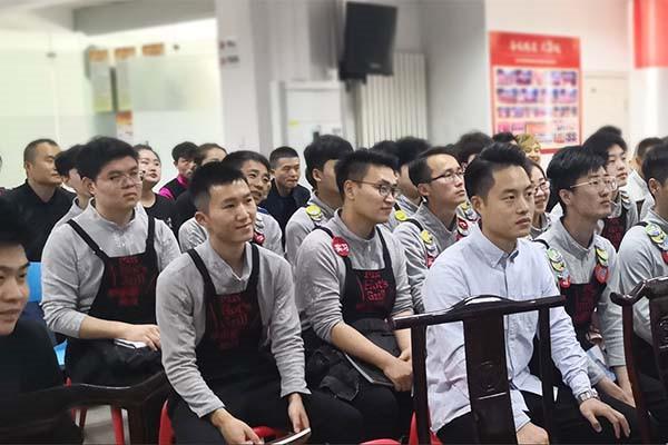 新手开火锅店关注事项和手续,新手开火锅店关注事项和经营模式
