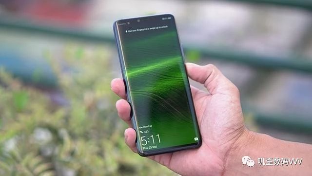 华为mate20pro和一加7pro哪个好,mate20pro6+128和8+128的区别