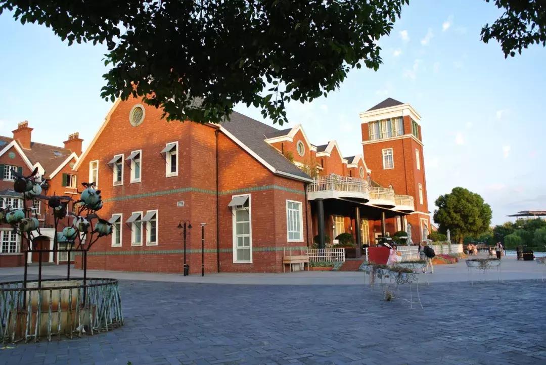 英国留学专业含金量排行榜,英国留学优势专业以及大学推荐