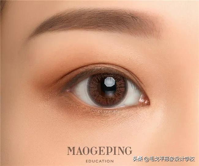 怎么避免眼妆脏,怎样防止眼妆脱落