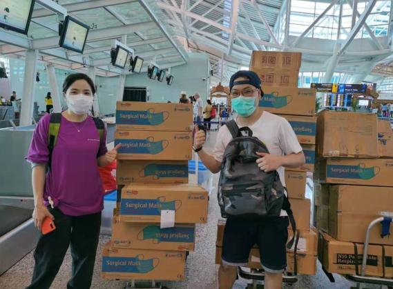 导游运口罩回来,导游带回国外30箱口罩