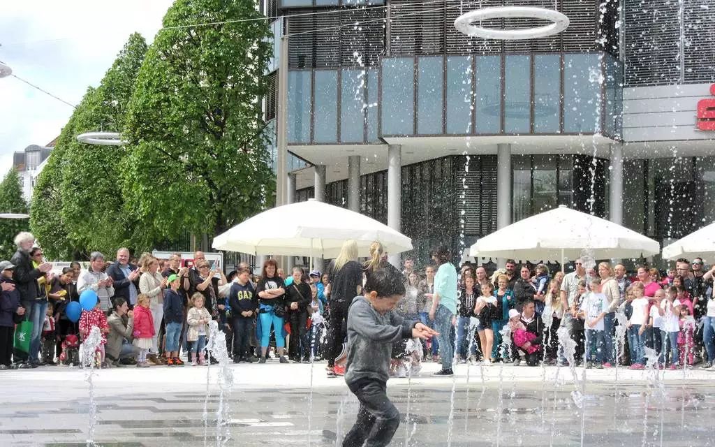 商业街铺装景观设计,商业街区景观设计思路