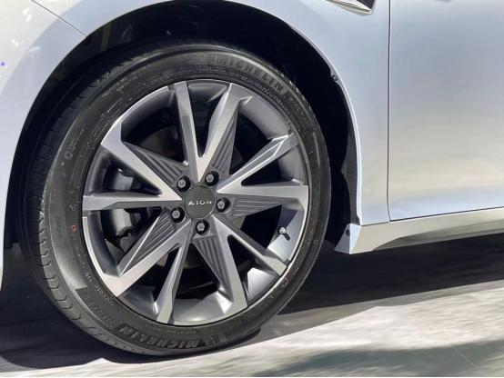 广汽埃安splus网约车版实测,广汽埃安aions网约车和ia5