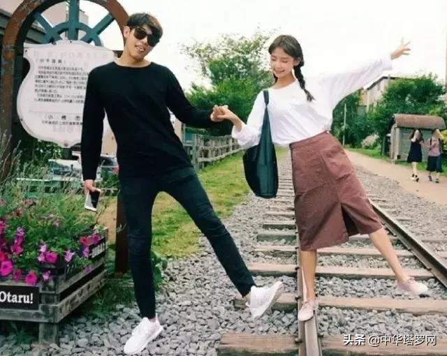 从牵手看出性格,从牵手看你们之间的感情