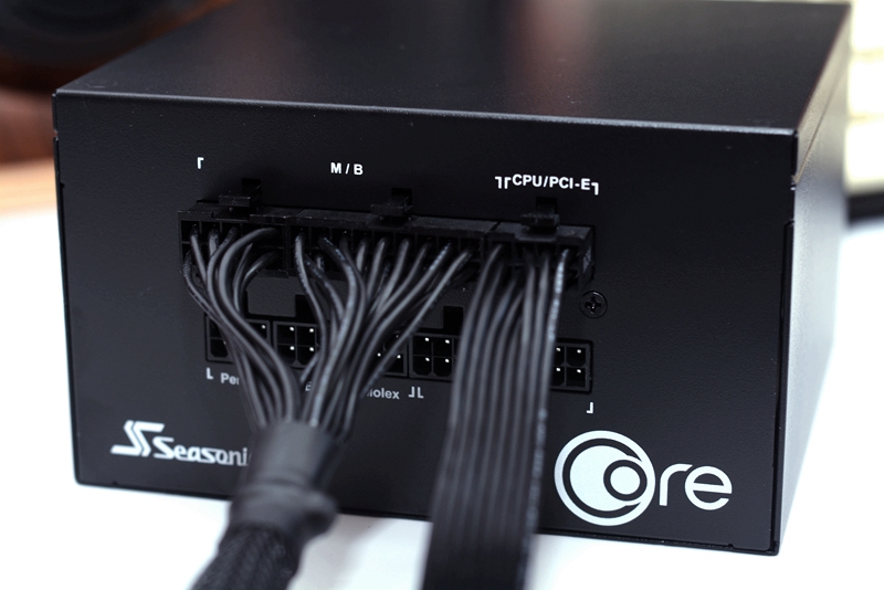 电脑的“心脏”不能马虎，换了新电源，谈谈高塔机箱走线