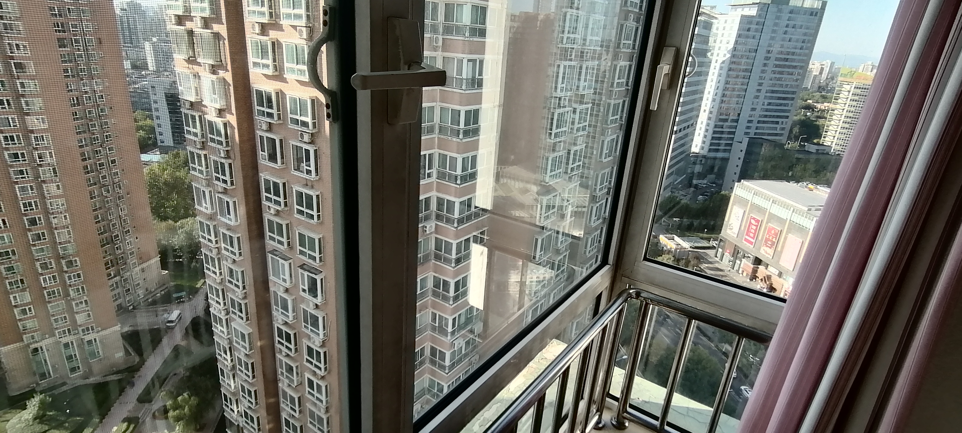 首付200w买一套300w的房子,200w的房首付