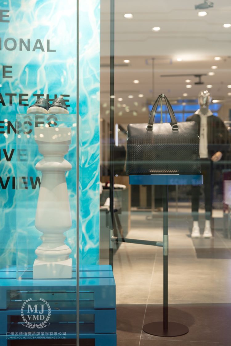 设计感男装店铺设计,konzen男装设计图