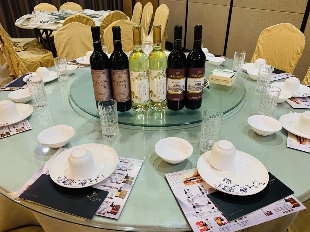 陕西丹凤葡萄酒厂西安总经销,渭南丹凤葡萄酒厂新闻报道