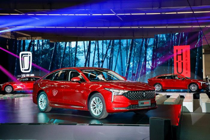 奔腾B70颜值标杆,颜值高动力强国产车