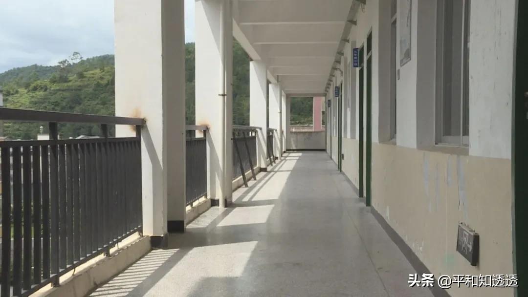 初三学校全封闭式管理,全封闭管理的初中学校