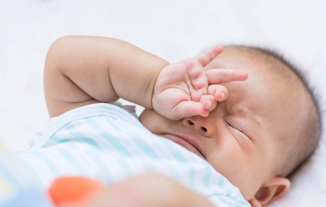 10个月宝宝半夜哭的撕心裂肺,10个月宝宝凌晨老是哭醒