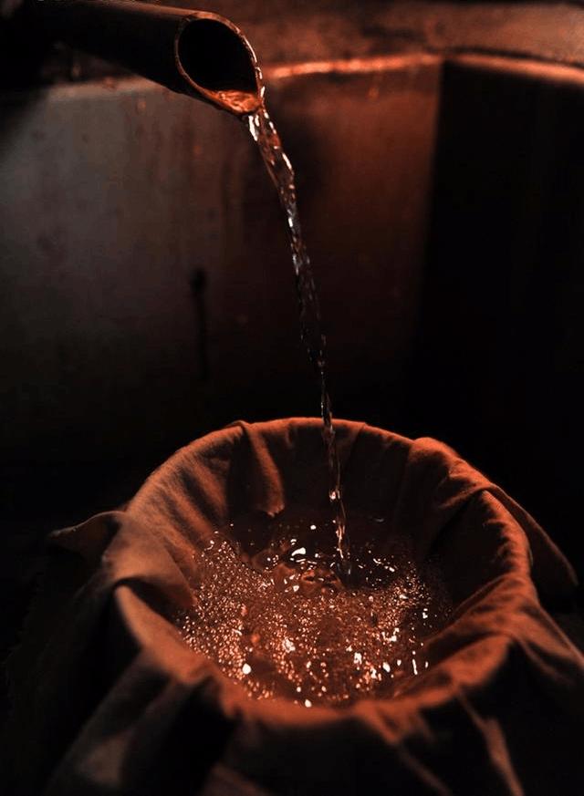 内蒙宁城老窖是否是酱香型,宁城老窖光辉时期