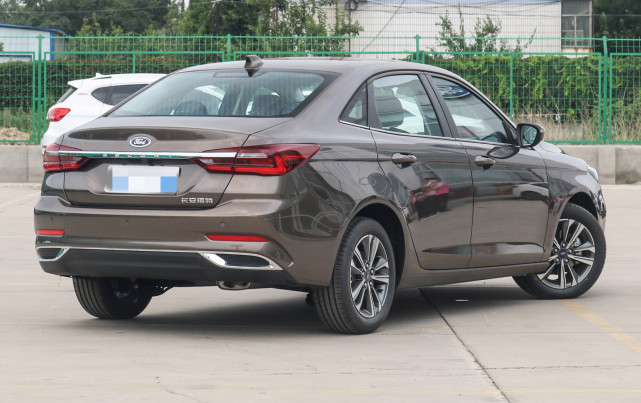 2021款福睿斯1.5自动挡真实油耗,福睿斯2021款1.5l自动钻石版油耗