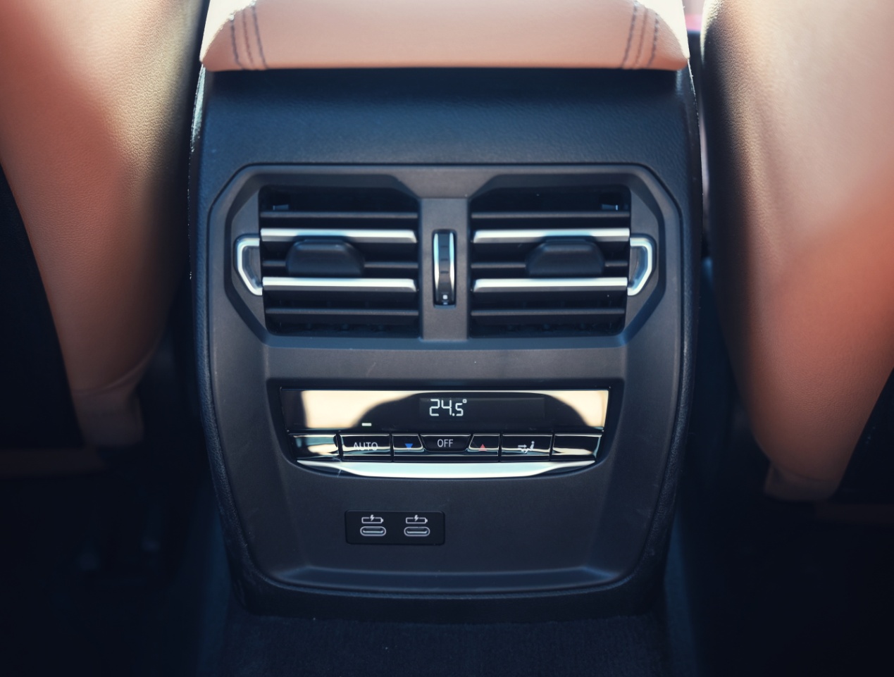 万变不离其宗试驾宝马330lixdrive,宝马330ixdrive曜夜m运动版试驾