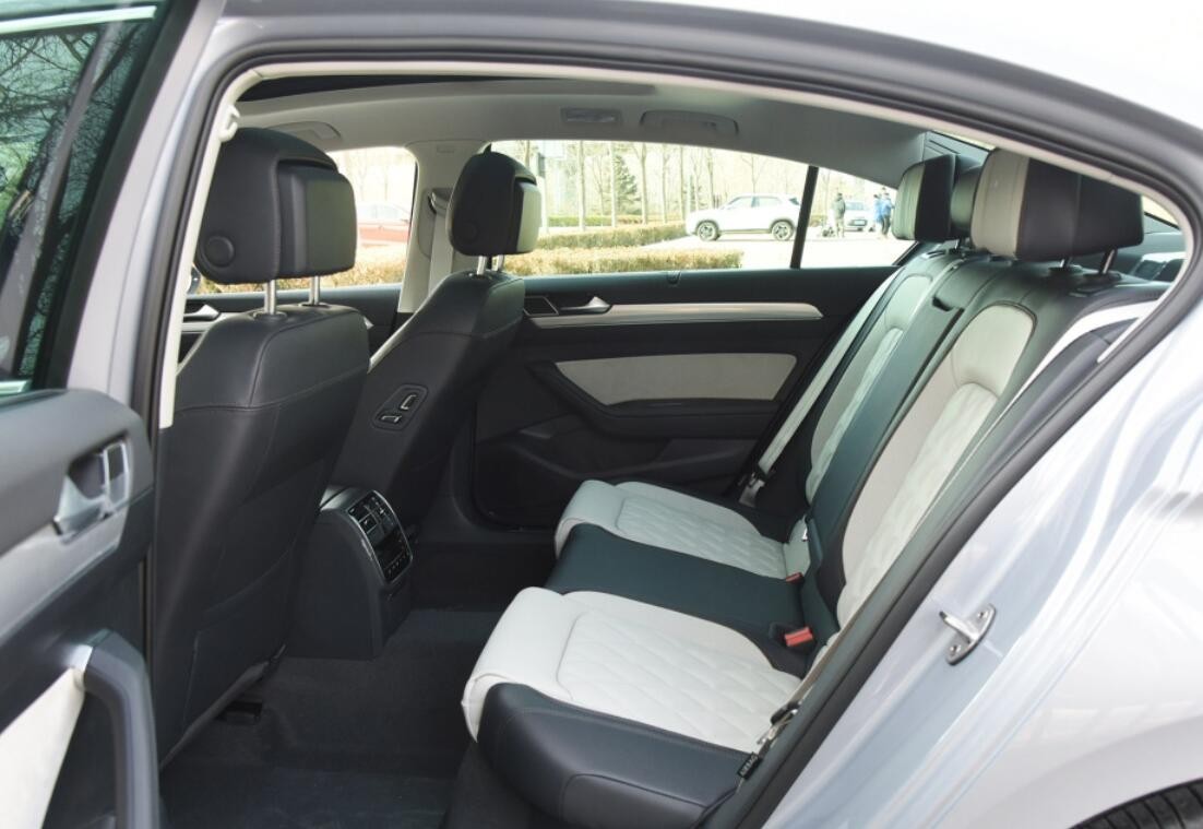 2.0tsi是什么,2.0tsi和2.0t一样吗