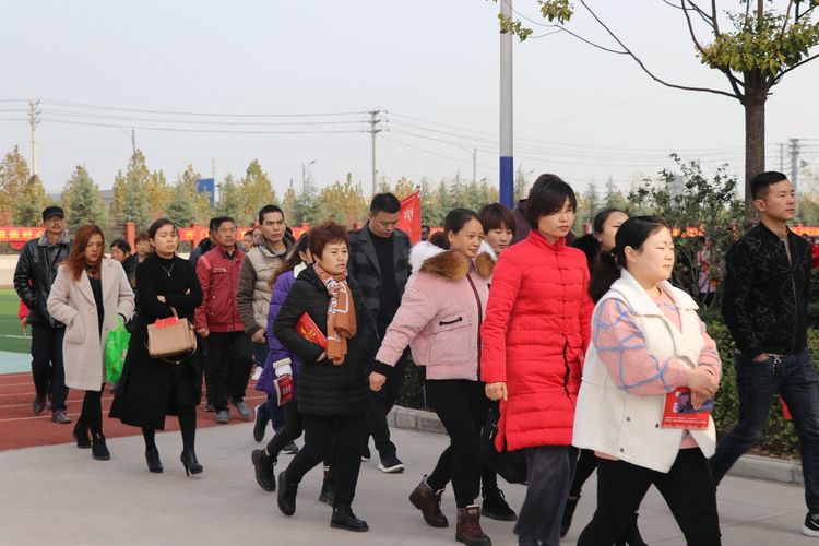 郑州新徽实验学校直播,郑州新徽实验学校喜迎元旦