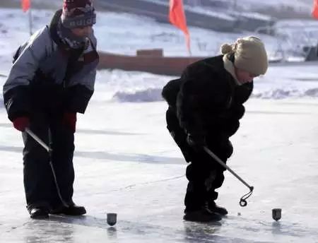小时候家里没有暖气,小时候没暖气