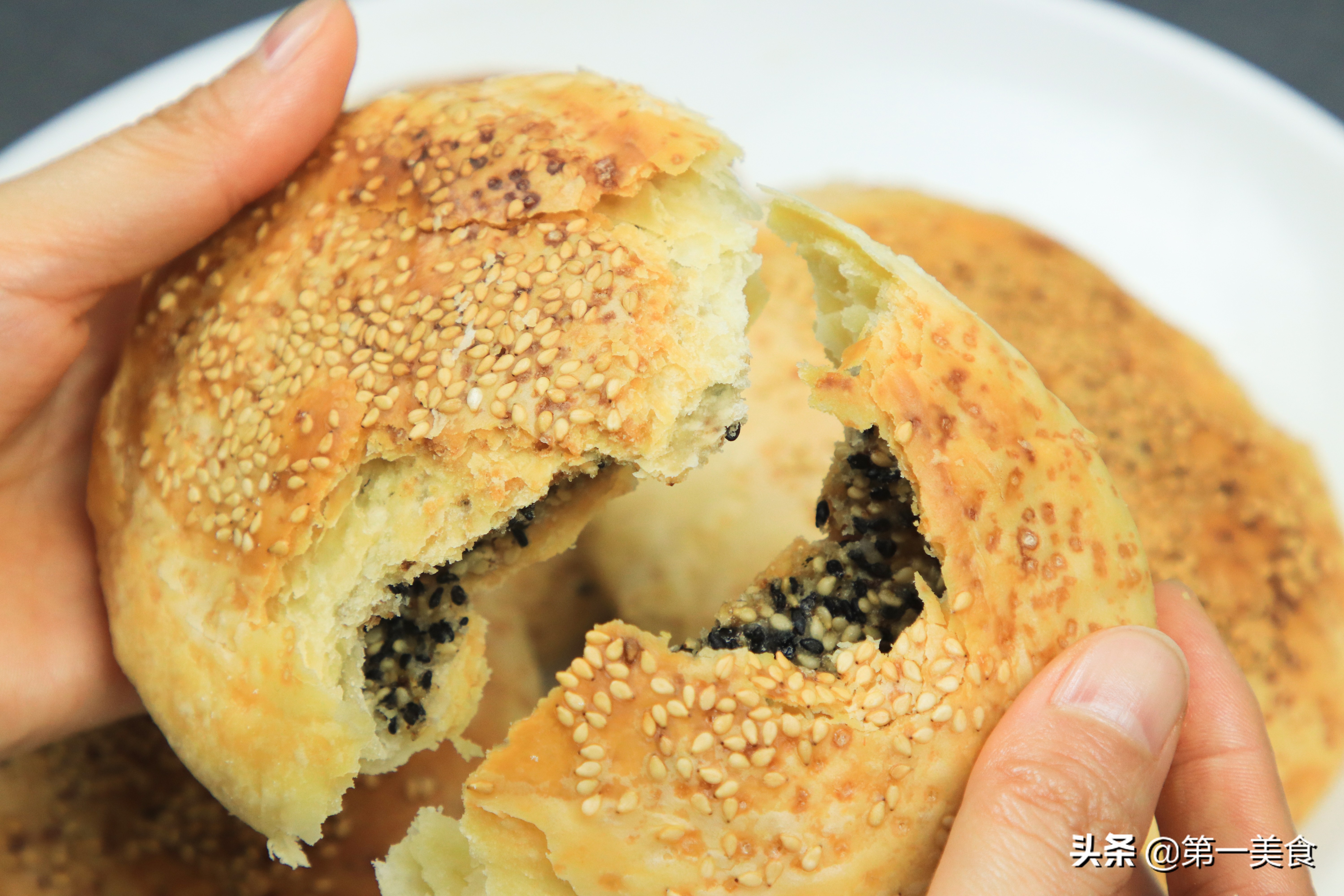 想吃烧饼自己在家做,油酥烧饼怎么烤才酥