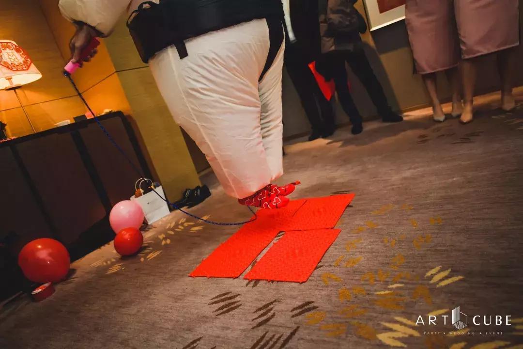 接亲堵门游戏十问十答,100个接亲游戏推荐