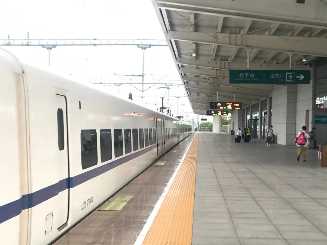 第一次坐高铁带行李的最全流程,高铁上行李忘拿怎么办