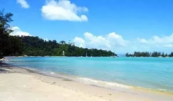 马来西亚吉隆坡和兰卡威哪个好玩,马来西亚云顶兰卡威值得去的景点