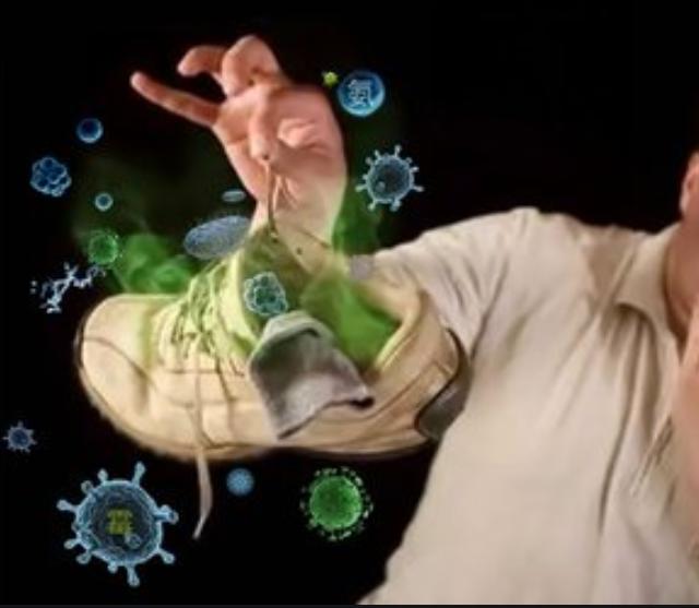 鞋子很臭怎么刷才能不让它臭呢,鞋子臭的最佳办法快速不臭