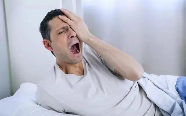 手脚冰凉失眠是阳虚吗,手脚冰凉是畏寒怕冷的一种表现吗