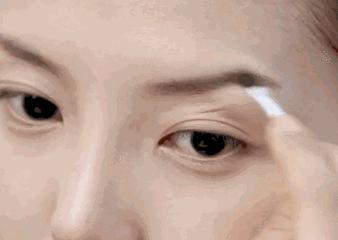 眉中凹陷修复,眉基底不一样怎么改