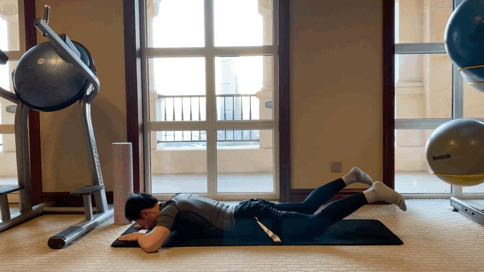 翘臀必做体式,臀推练完下臀酸是正确的吗