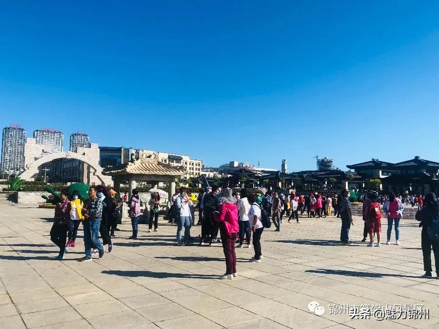 锦州笔架山风景区晚上,锦州笔架山风景区四月中旬