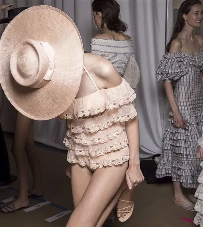 泳衣大码女款显瘦遮肉高端气质,胖mm泳衣显瘦遮肉显170斤