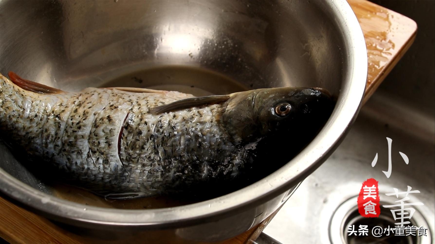 炖鱼汤冷水下锅还是热水下锅,鱼汤怎么熬汤才好喝