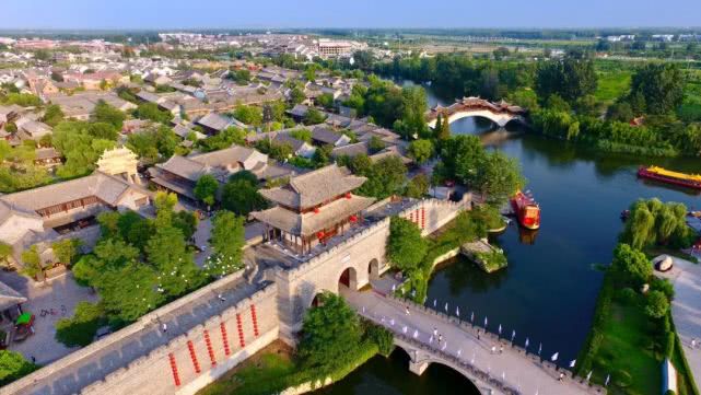 想在这温柔如风的夏天，和台儿庄古城客栈邂逅