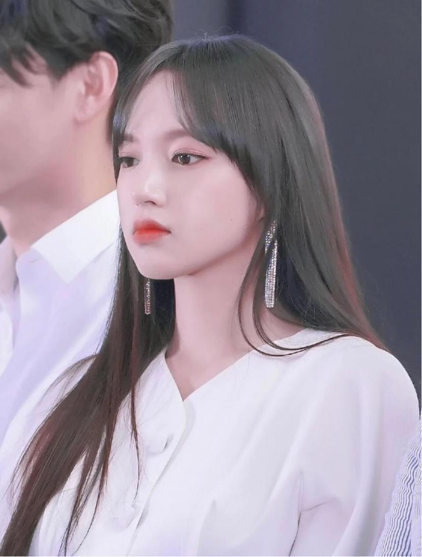 程潇同款甜酷风穿搭,程潇的机场穿搭时尚又显气场