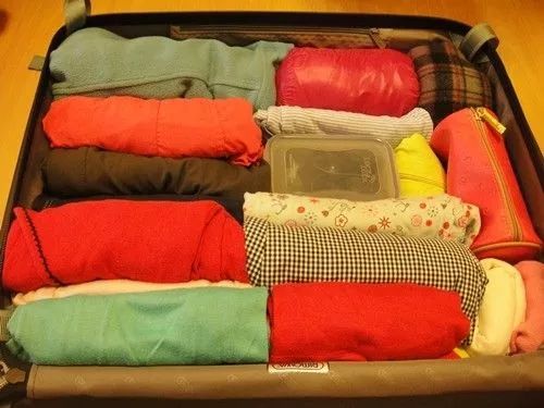 牛仔外套叠衣技巧,叠衣技巧大全