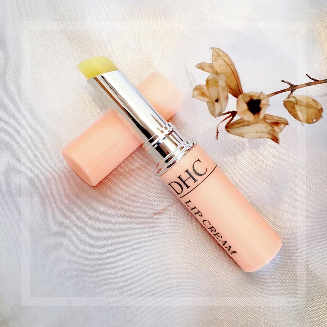 适合嘴唇干裂起皮用的变色润唇膏,一到秋天嘴唇就起泡