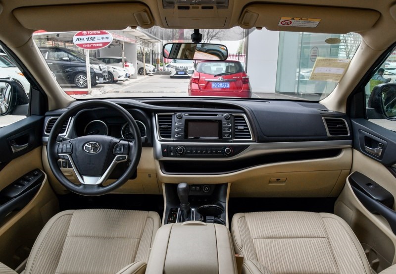 货真价实还是徒有虚名？“七座SUV标杆”的丰田汉兰达值得买吗？