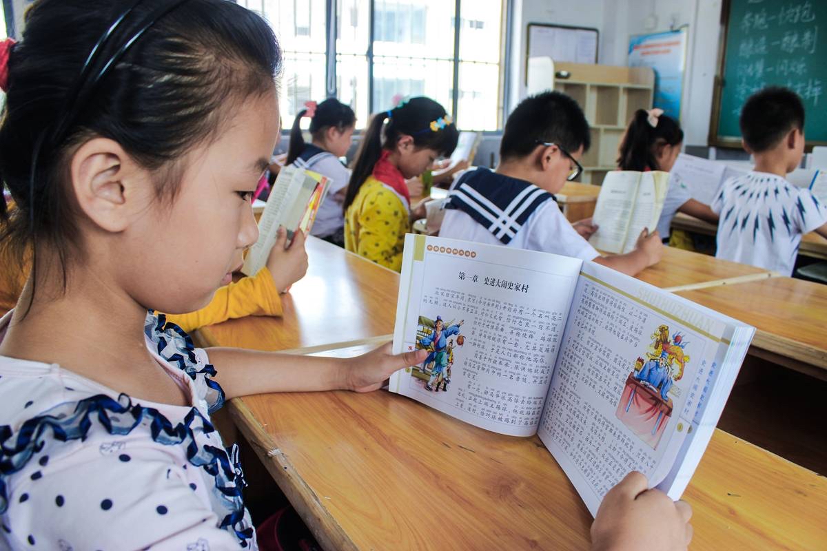 学校普通怎么帮助孩子提高成绩,老师为提高学生成绩实现一个欲望