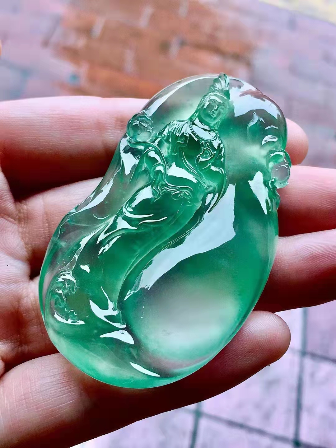 翡翠等级与价格怎么分类,一般的翡翠要多少钱一克