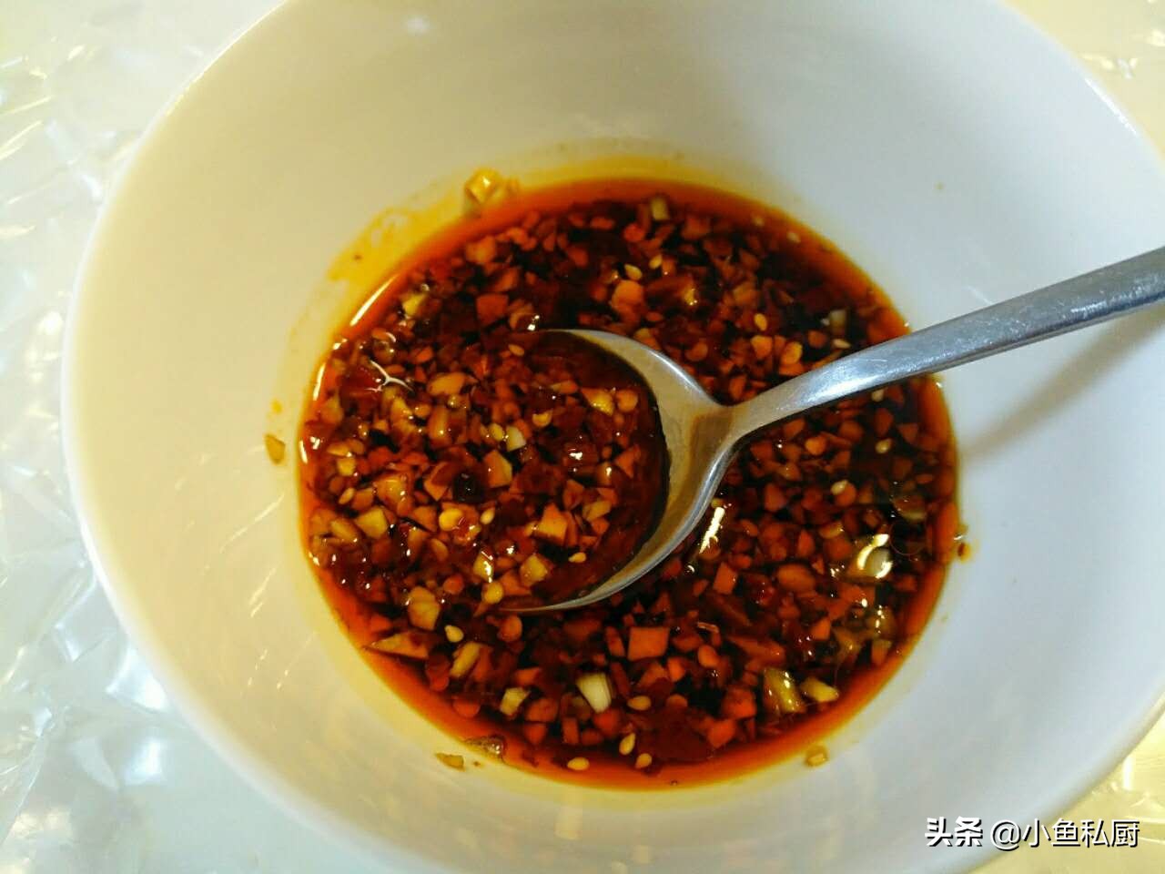 夏天太热就别炒菜了，试试这道凉菜吧，低脂高钙又爽口，越吃越香