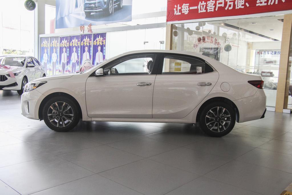 手握10万家用车怎么选,手握7万买新车还是二手车