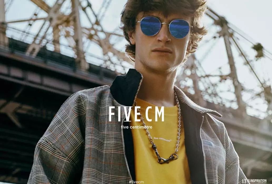 杨颖跟范丞丞同框的照片,杨颖和范丞丞摆pose