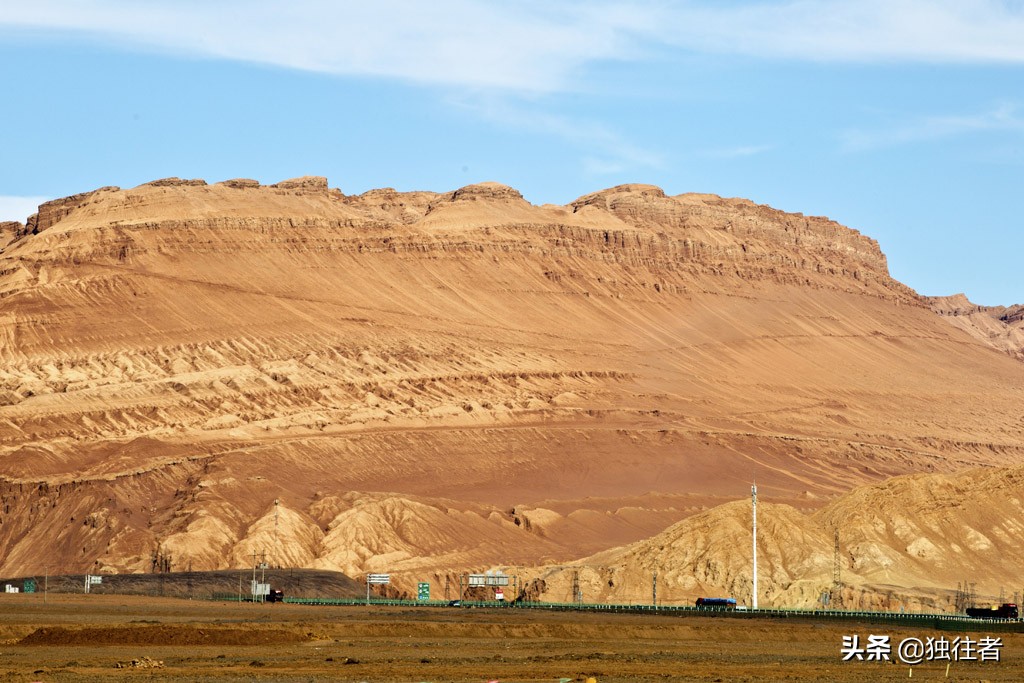 借助名著小说，火焰山的“热”，成了人们来吐鲁番的必游之地