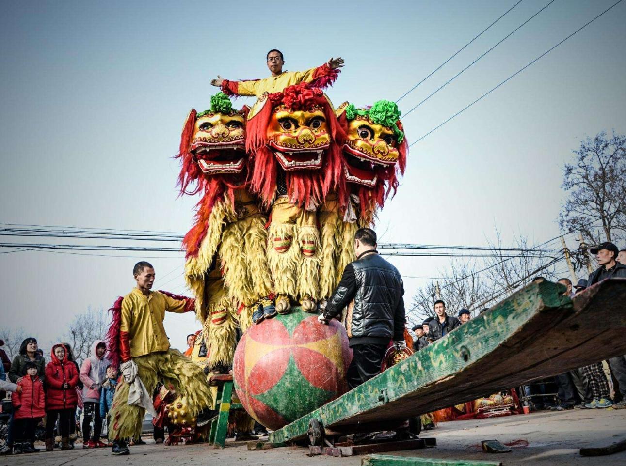 两腮无肉不可教脸有横肉是凶相,满脸横肉呈凶相两腮消瘦