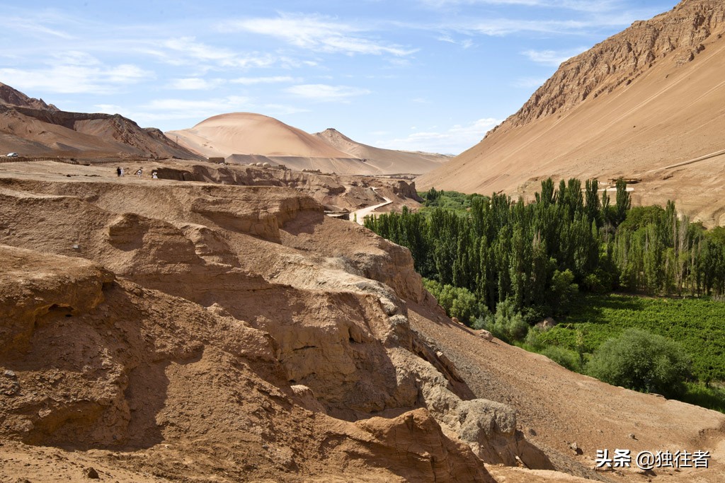 借助名著小说，火焰山的“热”，成了人们来吐鲁番的必游之地