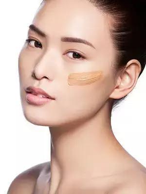 要怎么上妆才不会浮粉,上妆后浮粉起皮怎么补救