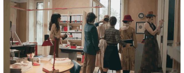 服装设计师助理需要哪些条件,服装设计师助理一般都干嘛