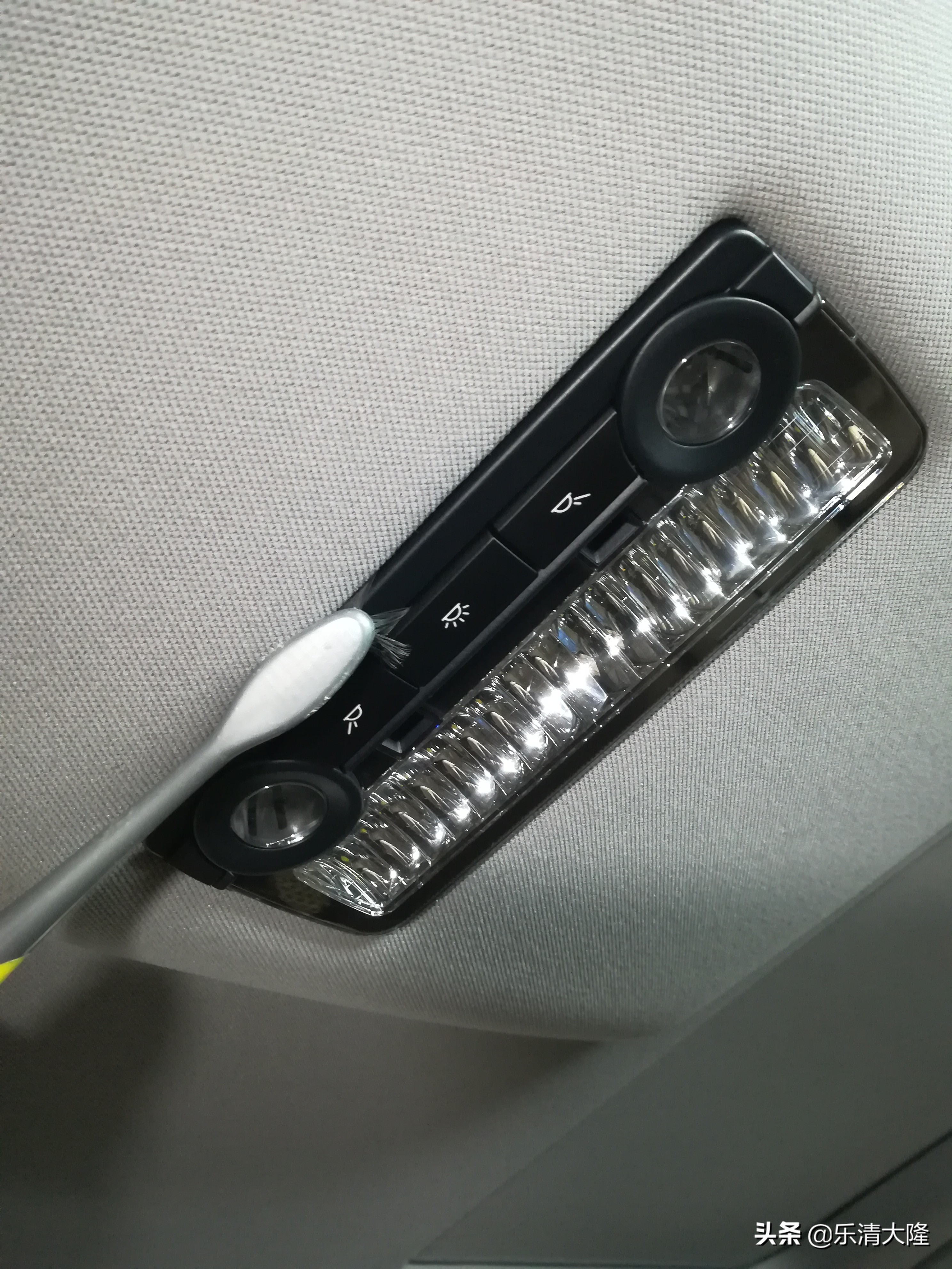 广州宝马7系内饰清洗,宝马7系发动机舱清洗