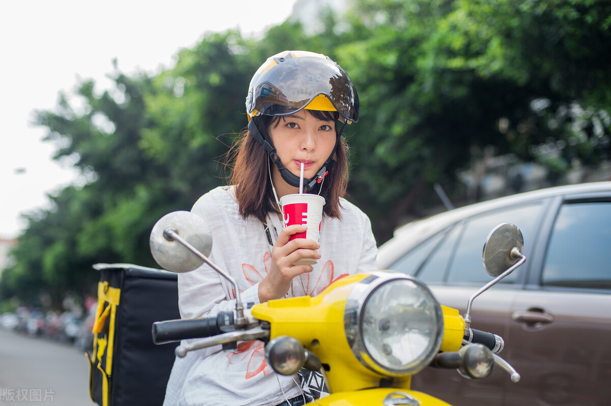 外卖小哥送餐迟到顾客原谅,外卖小哥送餐迟到态度不好怎么办